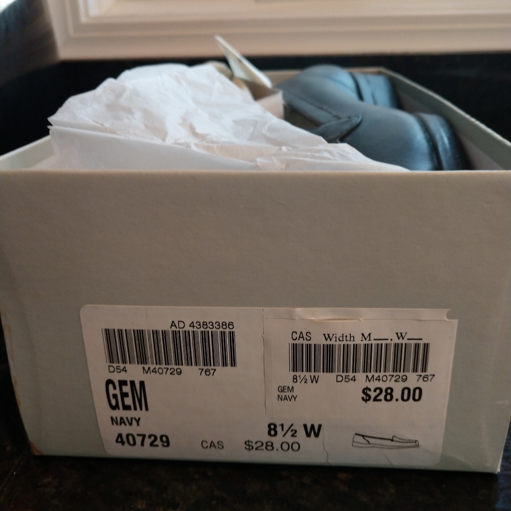 Shoes - Picture 2 of 2